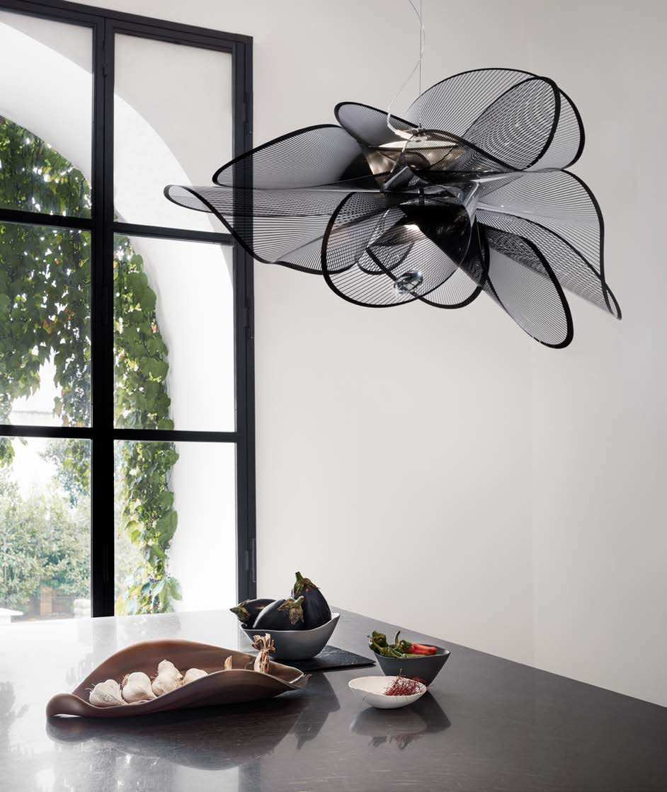картинка Современные подвесные светильники Подвесной светильник SLAMP La belle étoile L ETOSL00BLK01T00LEDEU