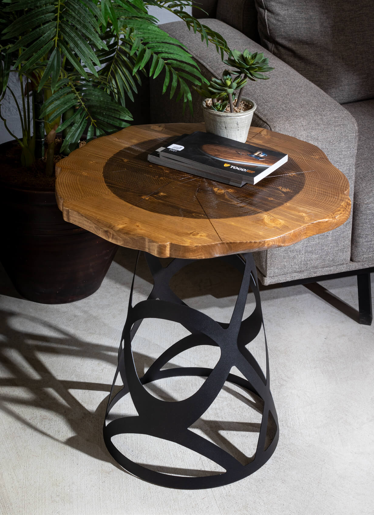 картинка Столики Столик TOGO Harley SIDE TABLE
