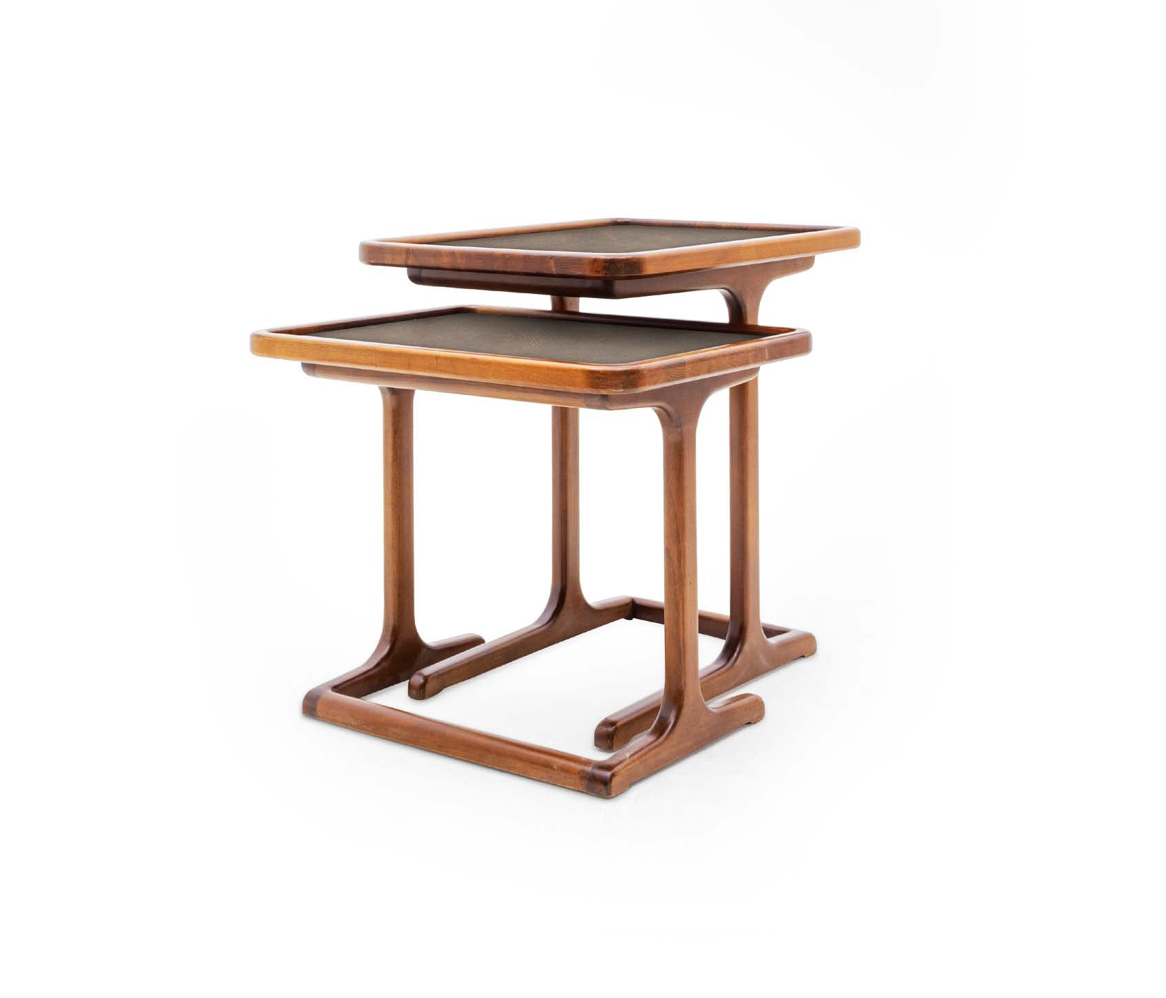 картинка Столики Столик TOGO Modest SERVICE 1 TABLE