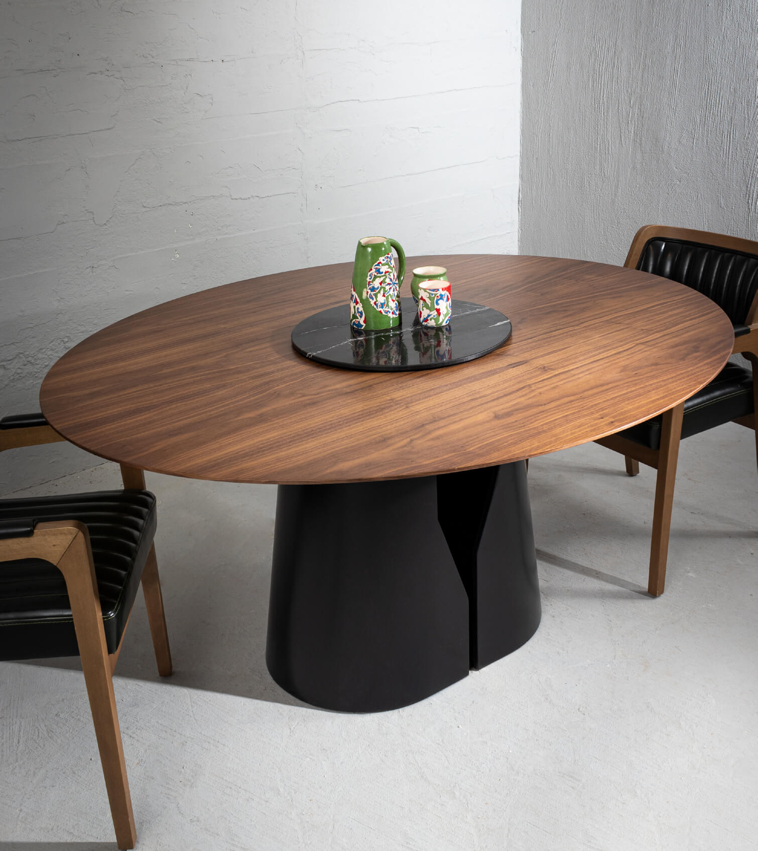 картинка Обеденные гарнитуры Стол обеденный TOGO Moment DINING TABLE