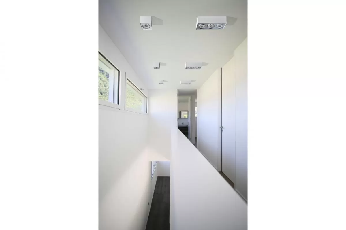 картинка Накладные Точечный светильник Azzardo white Paulo AZ1798