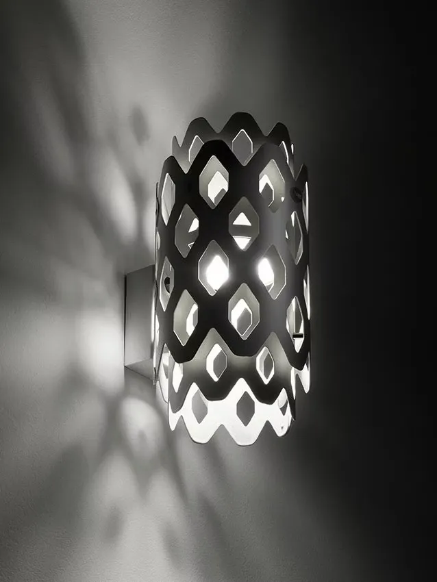 картинка Уличные настенные светильники Бра SLAMP Charlotte outdoor CHRWM00ANT000LDOUDEU